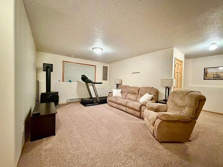 825 Morningside Dr photo 3