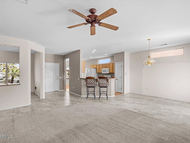 15327 W ECHO CANYON Drive photo 5