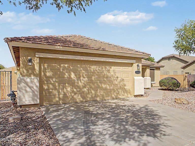 2892 W GOLDMINE MOUNTAIN Drive photo 4