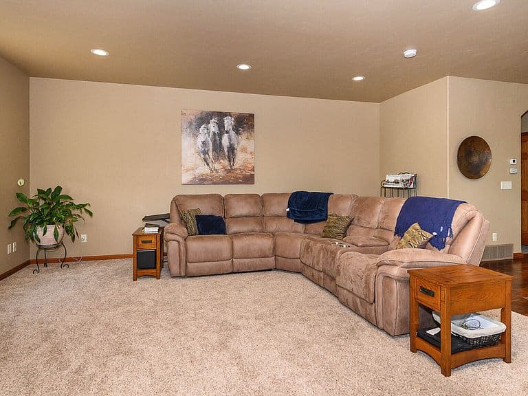 2323 Bayview Ct SE photo 5