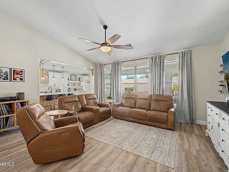 2434 W MAYA Way photo 3