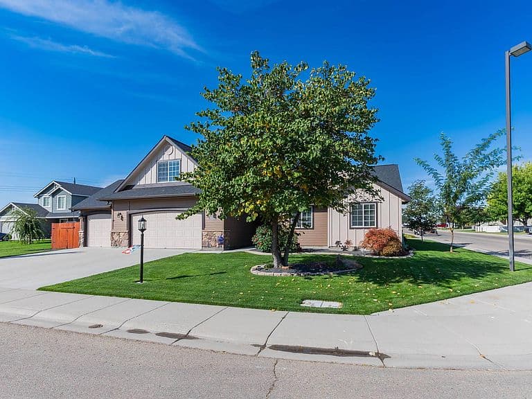 17205 N Cody Ct photo 4