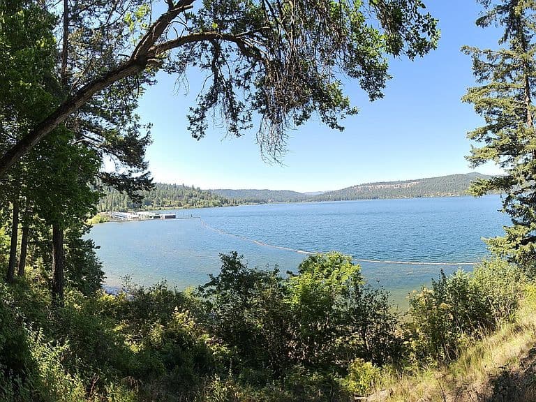 300 Rocky Point Loop Rd photo 2