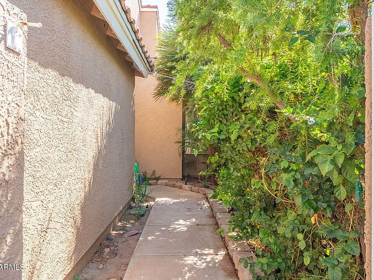 3510 E HAMPTON Avenue #47 photo 3
