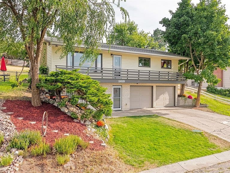 2619 Valley View Dr photo 3