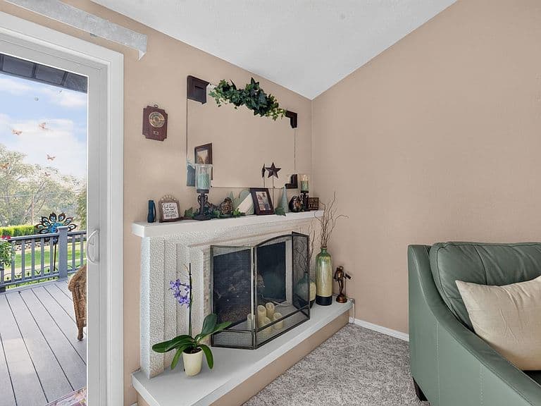 8 Cedar Hills Dr photo 5
