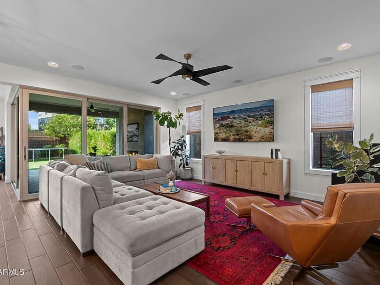 2916 E TINA Drive photo 4