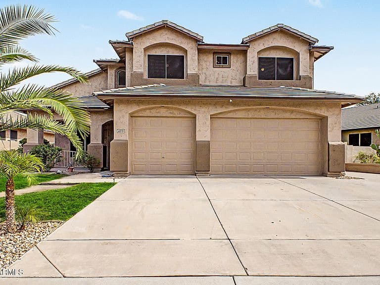 6579 W ORAIBI Drive photo 5