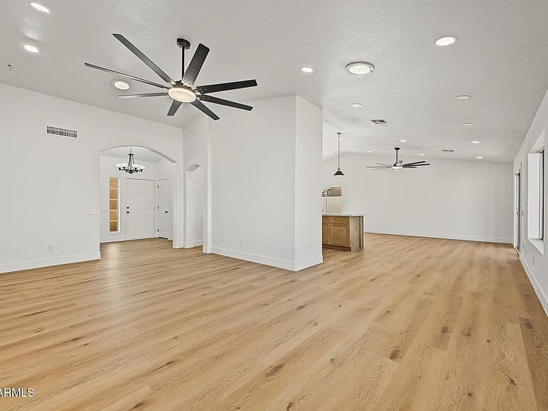 6252 E PORTIA Street photo 2