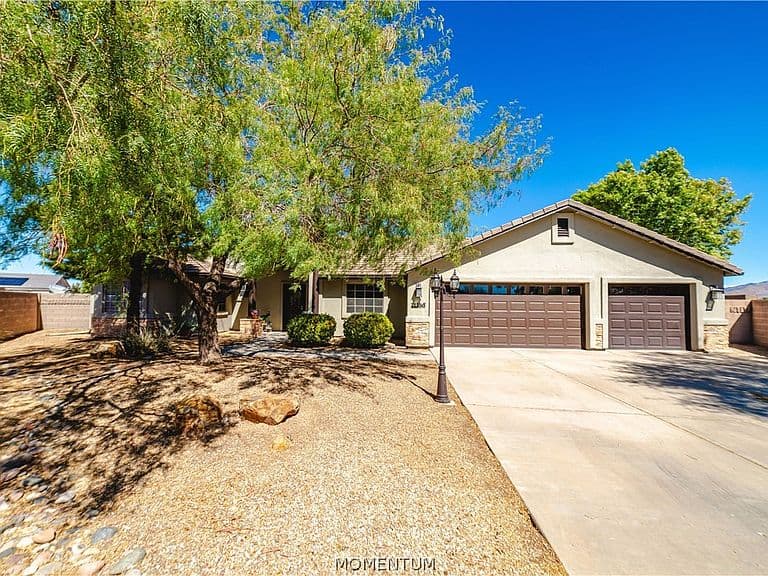 2158 Roy Rogers Way photo 1