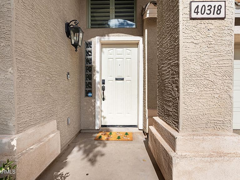 40318 W Hayden Dr photo 4