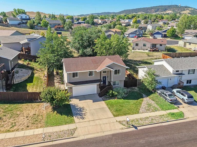 119 Adonia Ln photo 2