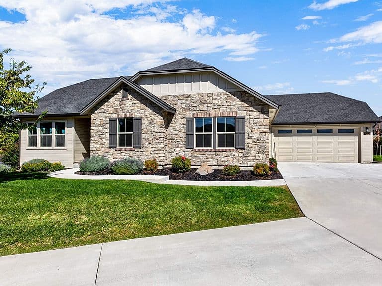 4172 E Bellina Ln photo 1