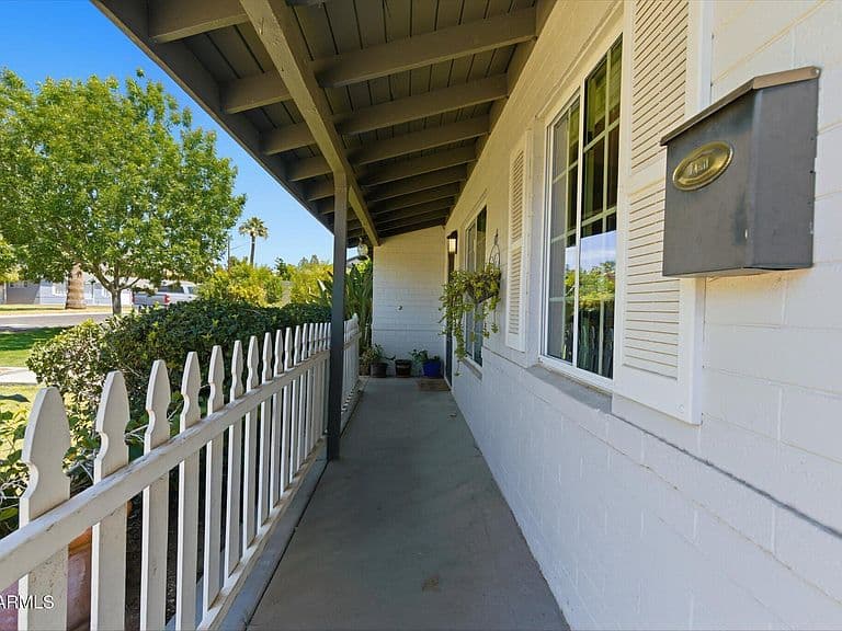 4421 E MONTEROSA Street photo 4