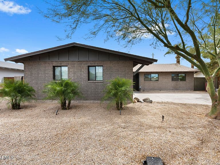 8731 E STARLIGHT Way photo 3