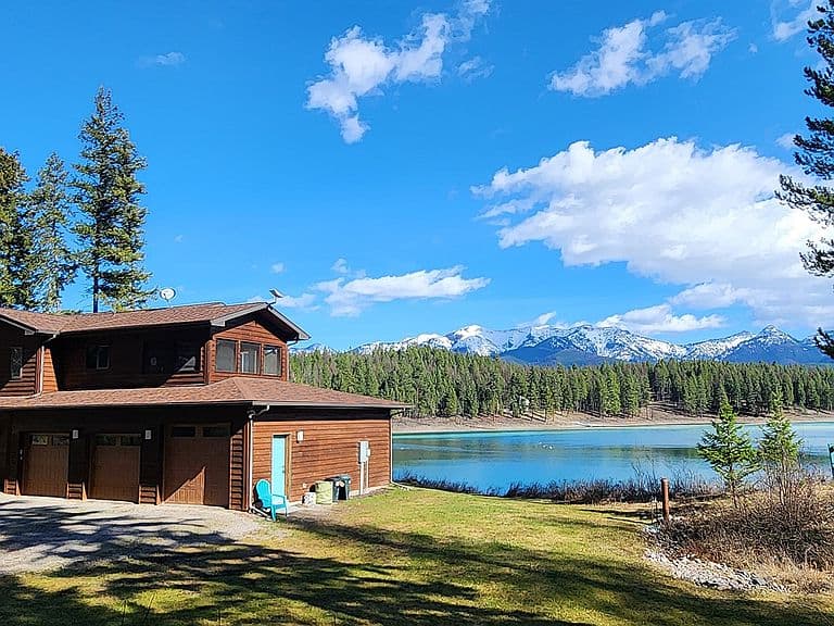 989 Lake Of The Woods Ln photo 1