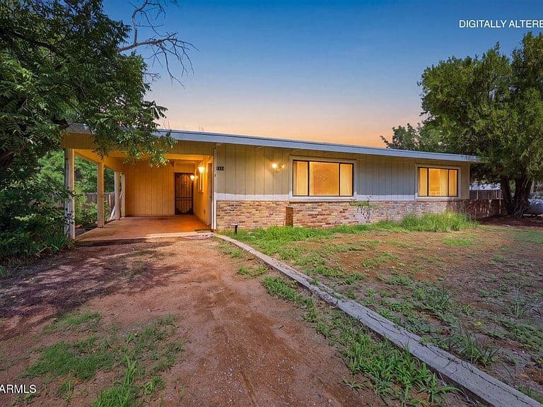4010 E MEADOW Lane photo 3