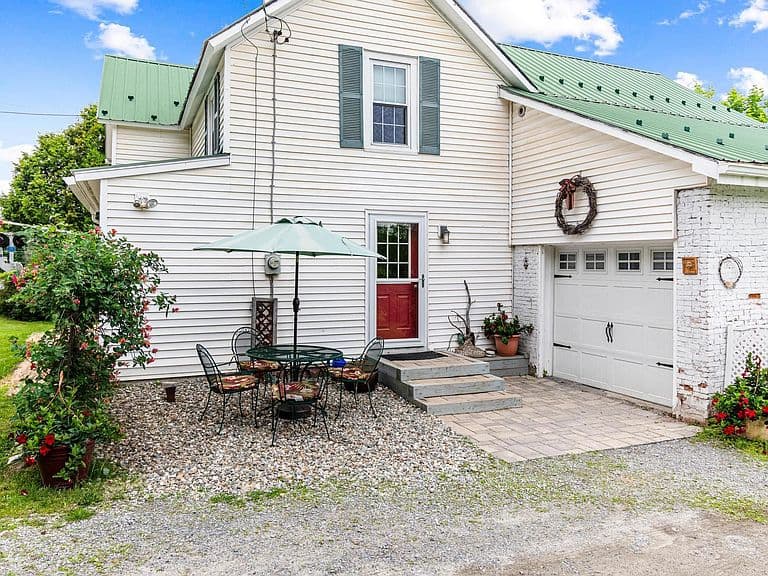 115 Colchester Pond Road photo 1