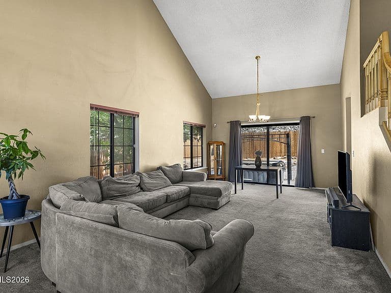 5296 Santa Barbara Ave photo 3