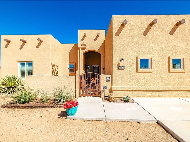 882 S Tonto Road photo 2