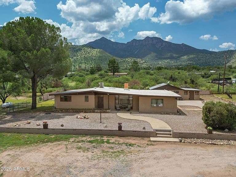 8056 S VATO Lane photo 1