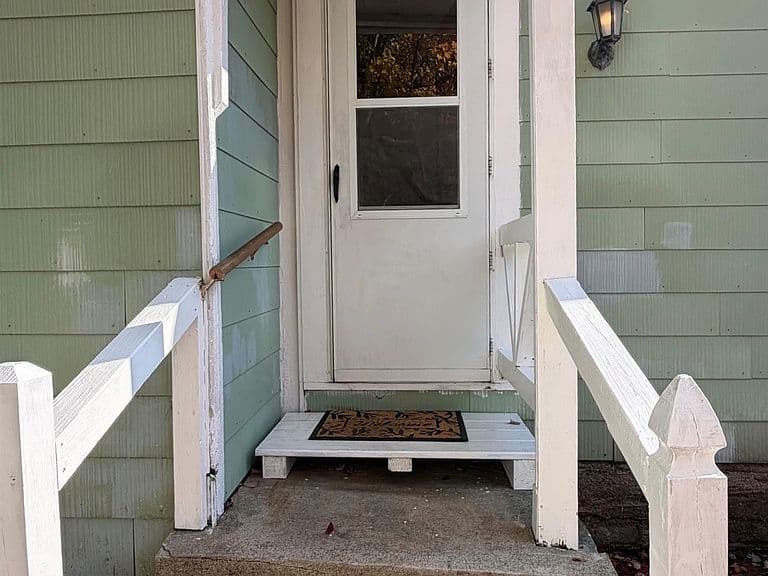 87 Pinehurst Avenue photo 3