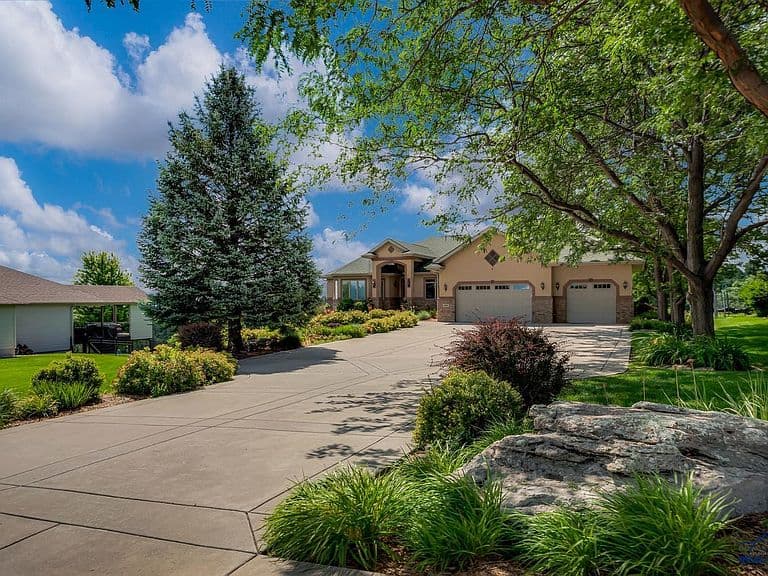 4818 Enchanted Pines Dr photo 4