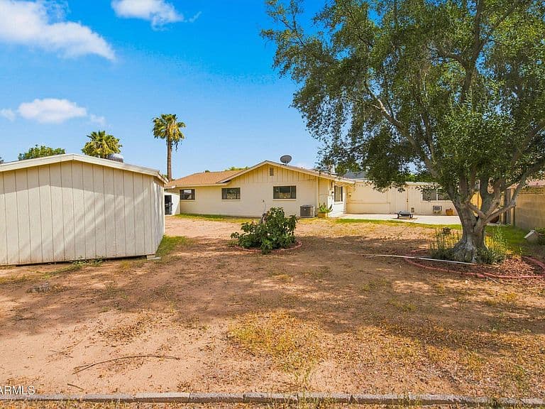 4518 N 36TH Place photo 4