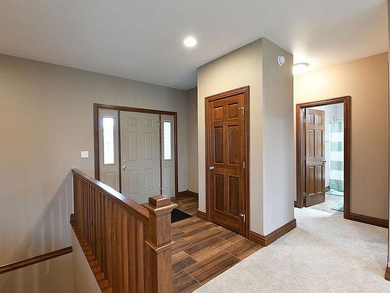 1220 Legion Ln W photo 5