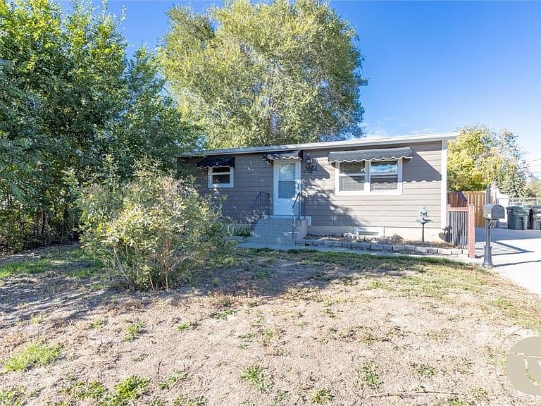 4239 Phillip St photo 2