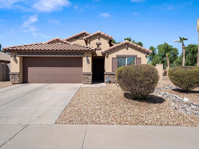 1867 N VISTA Lane photo 4