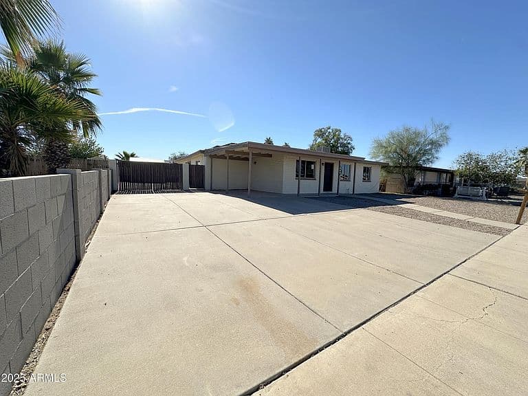 119 E Cholla Street photo 2