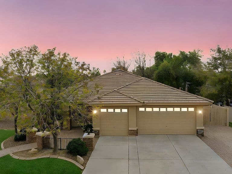 2693 E Birchwood Place photo 4