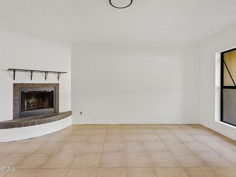 1425 E DESERT COVE Avenue #68 photo 4