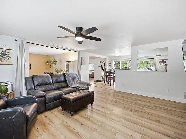 13041 Kimwood Dr photo 3