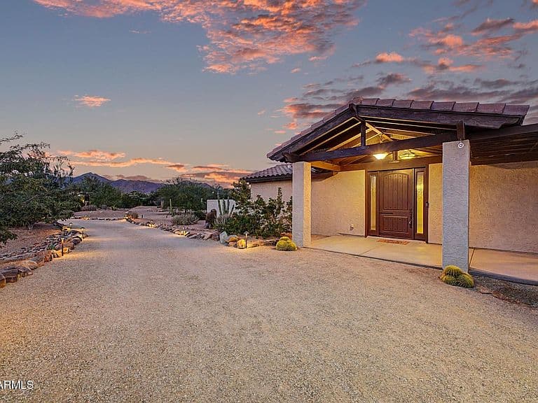 12241 E PALOMINO Road photo 3