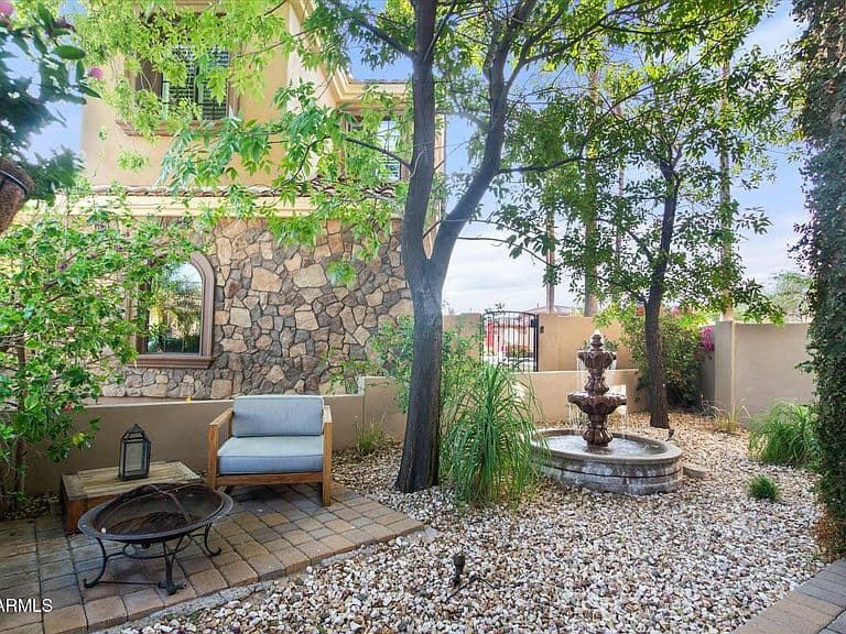 5019 E Lucia Drive photo 4