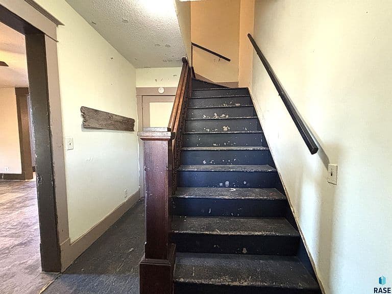 603 N Broadway Ave photo 5