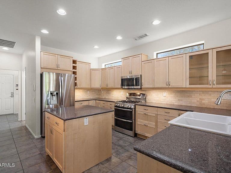 16731 W ORACLE RIM Drive photo 4