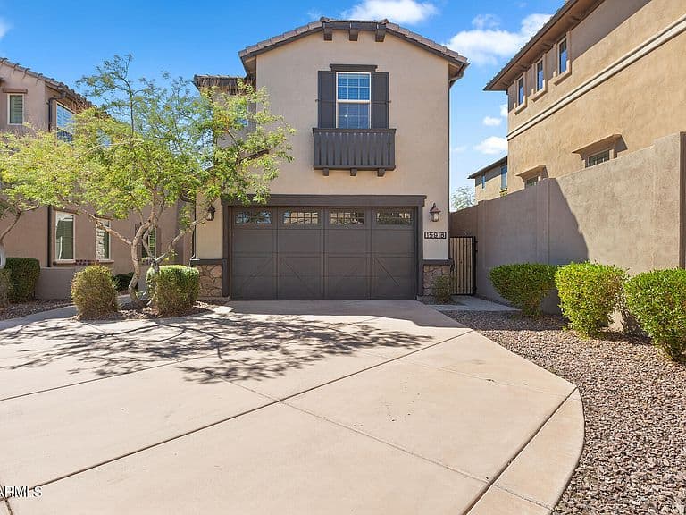 15918 S 11TH Way photo 1