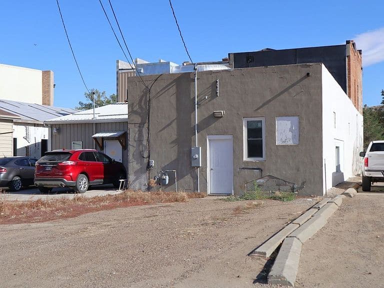 212 S Merrill Ave photo 4