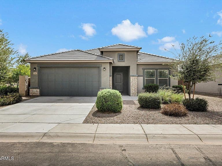 43607 W MESCAL Drive photo 2