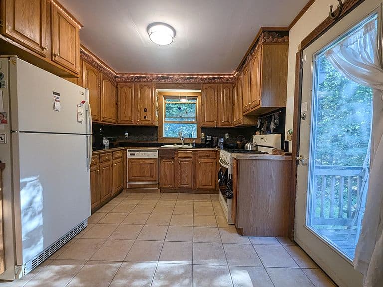 974 County Road photo 3