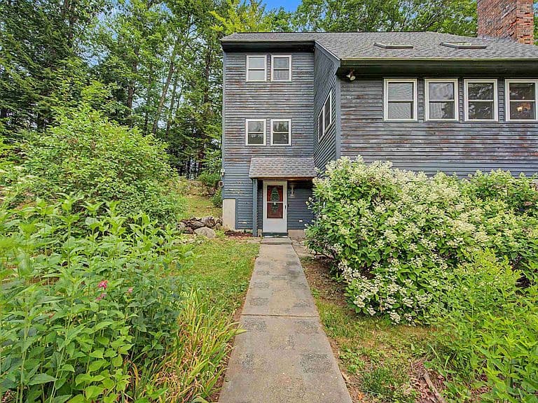 56 Brookside Road photo 5