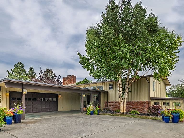 1532 Beaverhead Rd photo 1