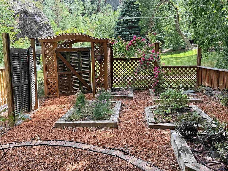 7450 Dark Canyon Rd photo 5