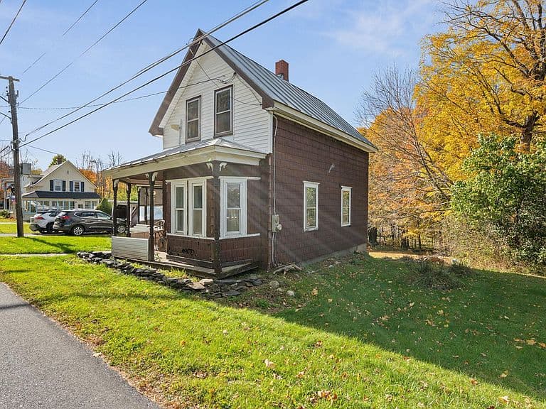 344 Cogswell Street photo 2