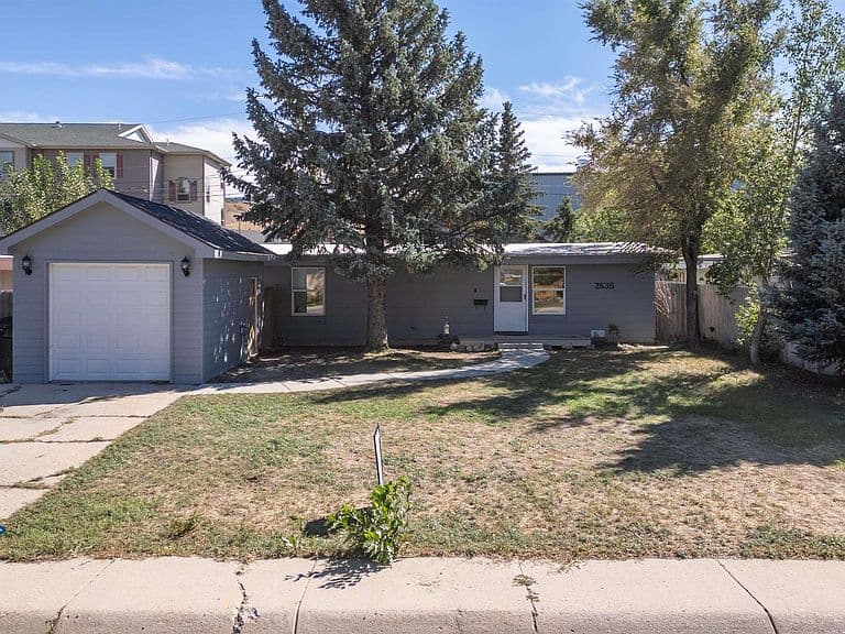 2635 Skylark Ave photo 1