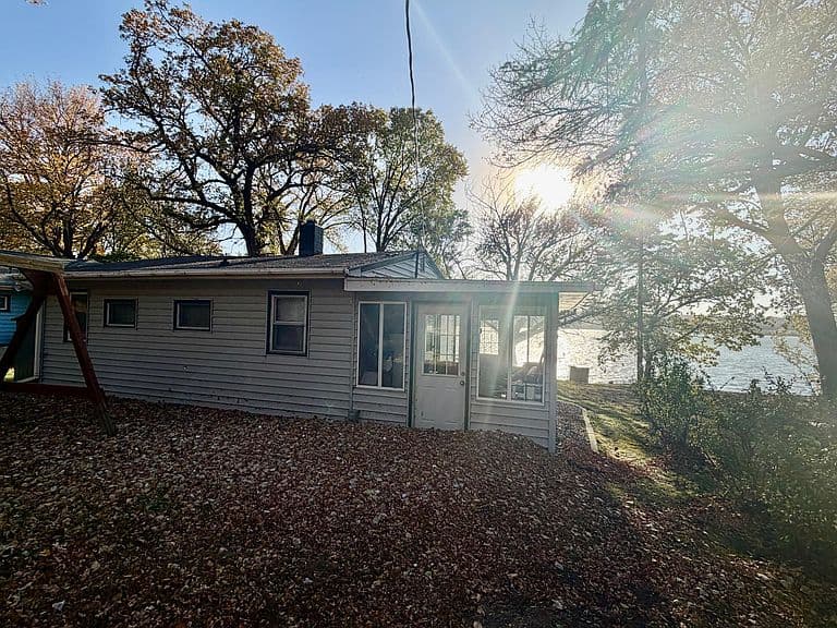 30519 Bonanza Rd photo 2