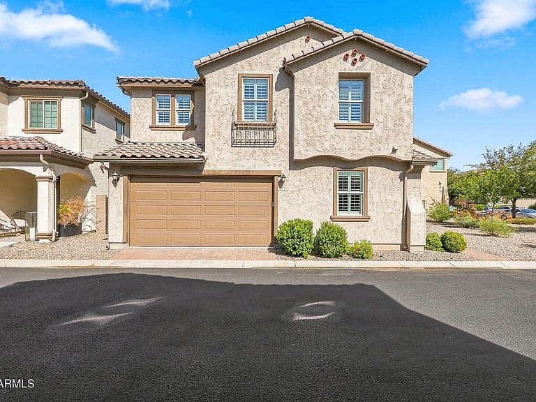 4636 E BECK Lane photo 3